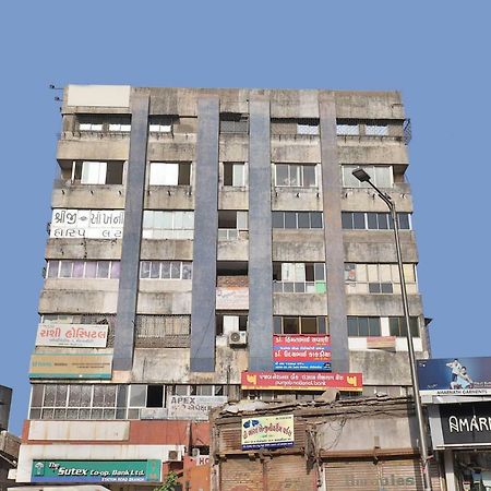 Hotel Ostria Surat Dış mekan fotoğraf