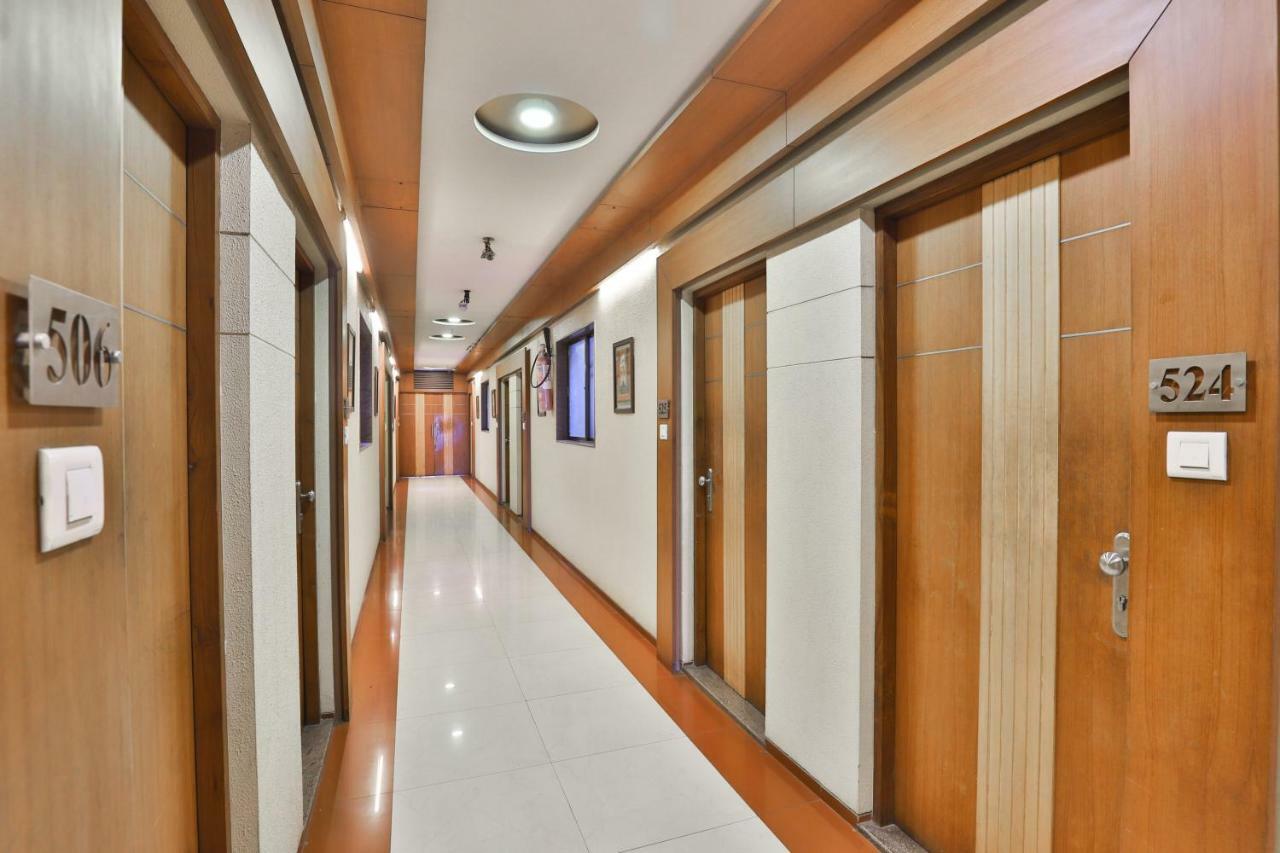 Hotel Ostria Surat Dış mekan fotoğraf