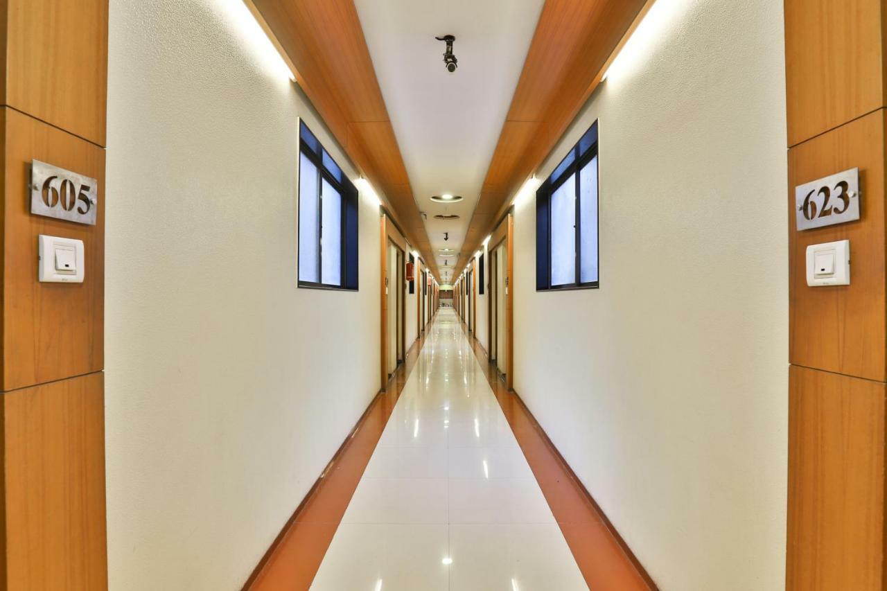 Hotel Ostria Surat Dış mekan fotoğraf