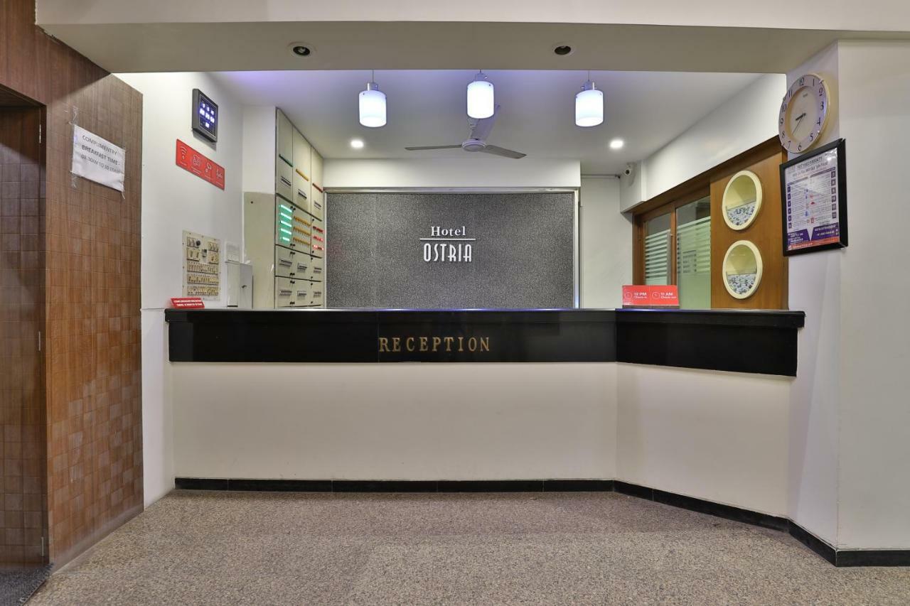 Hotel Ostria Surat Dış mekan fotoğraf